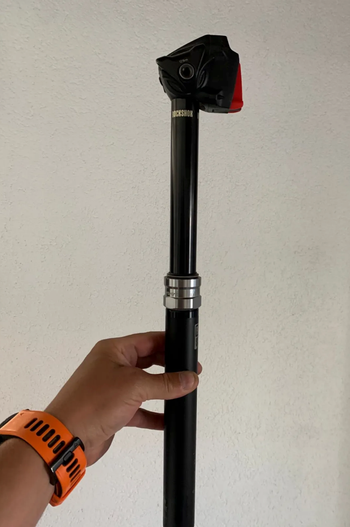 Tweedehands RockShox Reverb AXS 150mm Dropper Seatpost bike — afbeelding 2 van 4