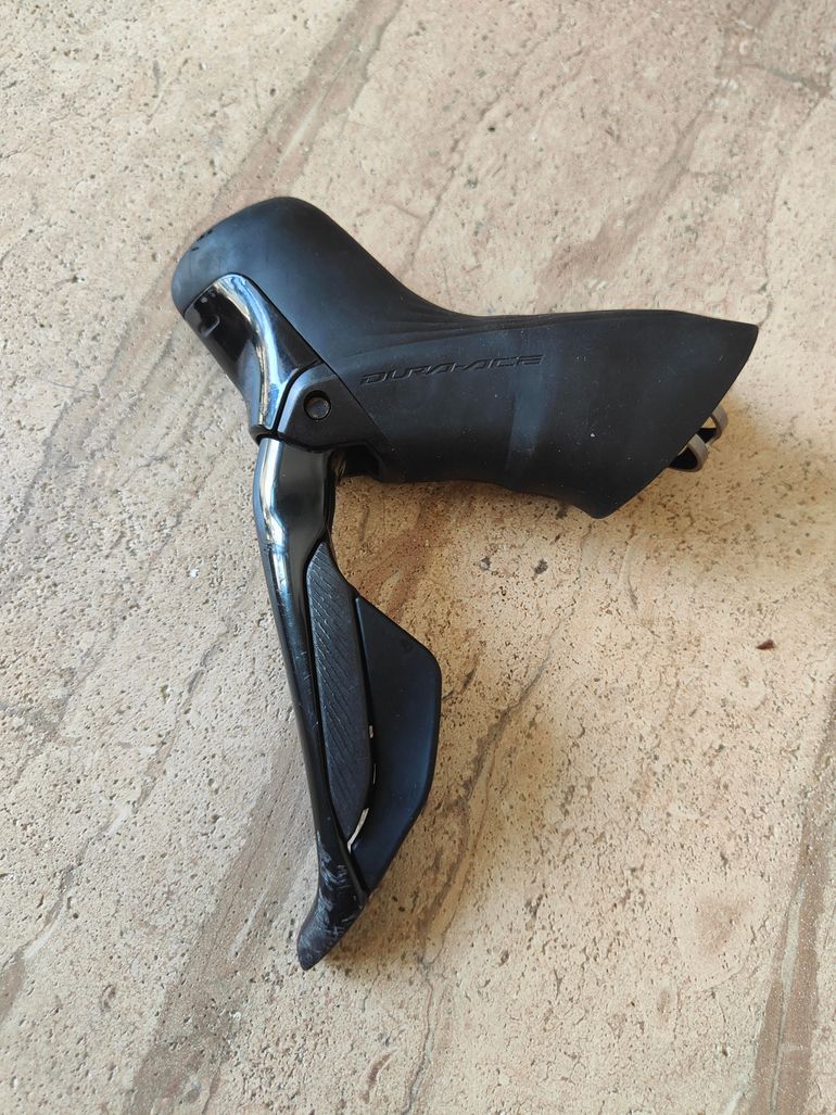 Used Shimano Dura-Ace Di2 12v Levers 2024 bike — image 3 of 4