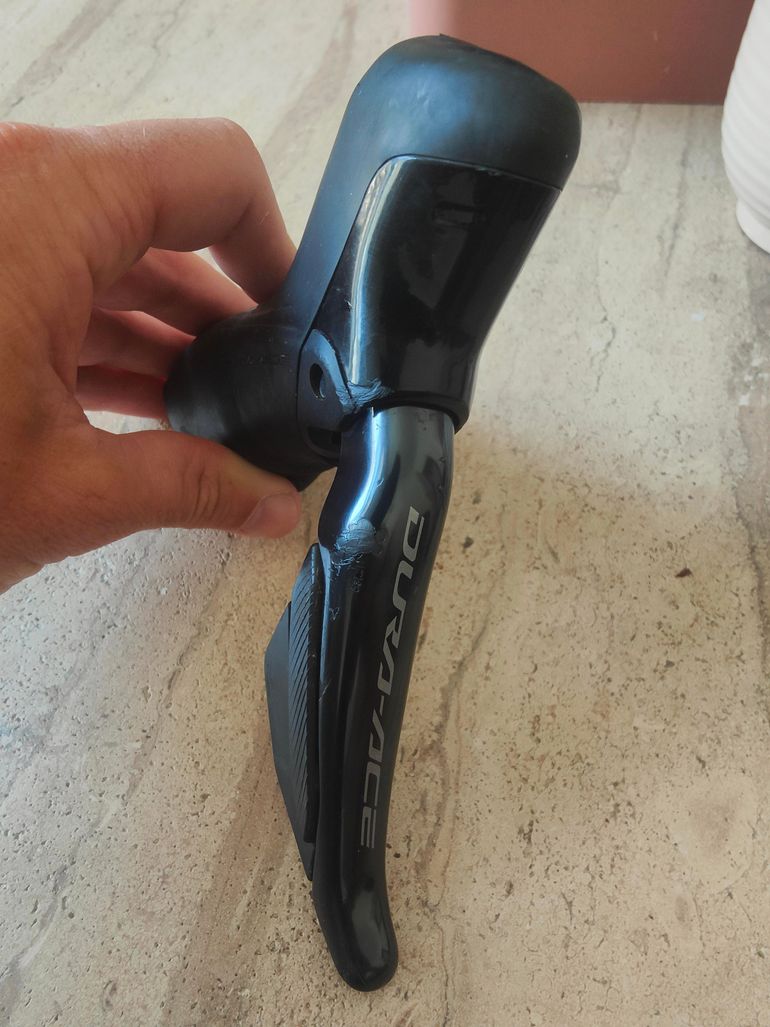 Used Shimano Dura-Ace Di2 12v Levers 2024 bike — image 2 of 4