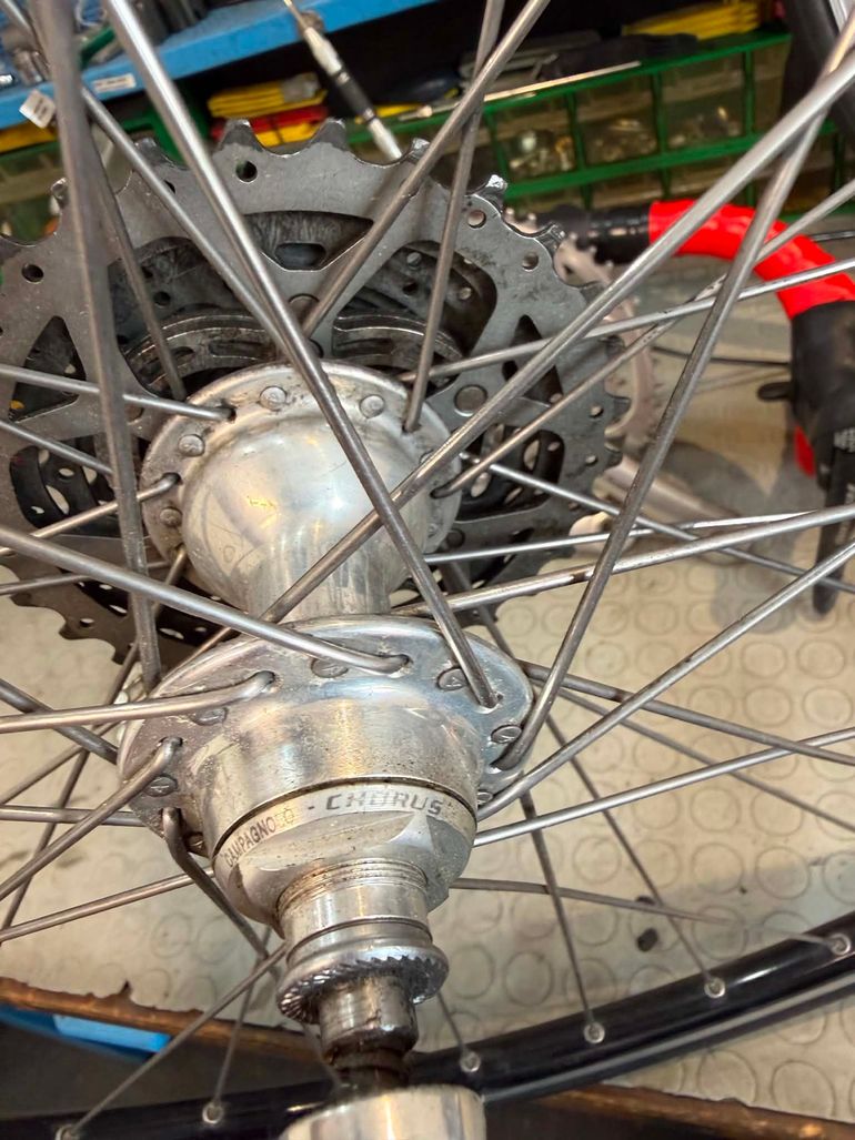 Used Campagnolo CHORUS 3x10s. COMANDI RECORD CARBON. bike — image 18 of 20