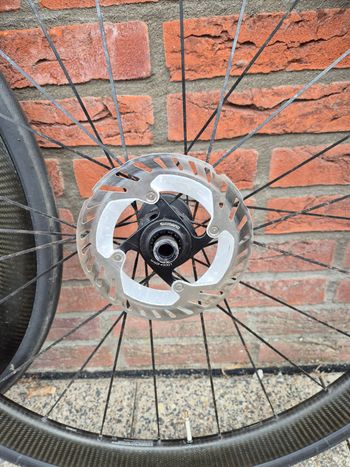 Used Mavic Cosmic SL 45 Disc 23mm 2020 bike — image 2 of 3