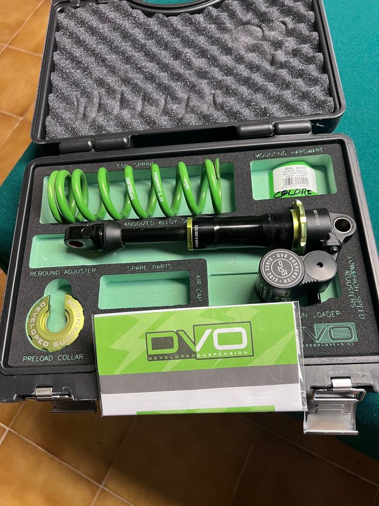 Used Dvo Jade X Coil 230x65 bike — image 4 of 7