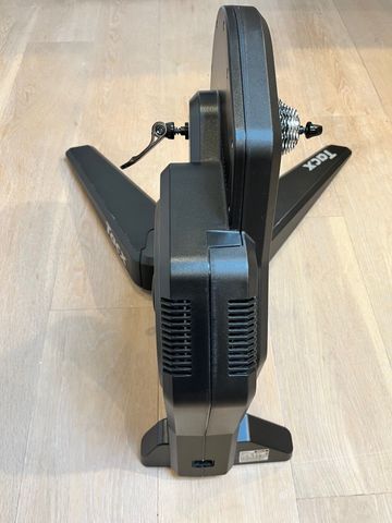 Brugt Garmin Flux S Smart Trainer bike — billede 3 af 5