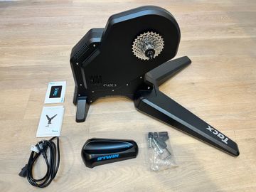Tweedehands Garmin Flux S Smart Trainer Cycling Accessories