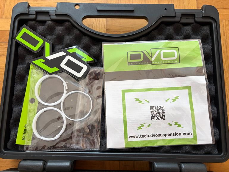 Used Dvo TOPAZ Air 230x30 RS22 bike — image 4 of 6