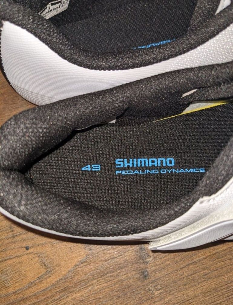 Used Shimano RC1 Road Shoes Size 43 bike — image 3 of 6