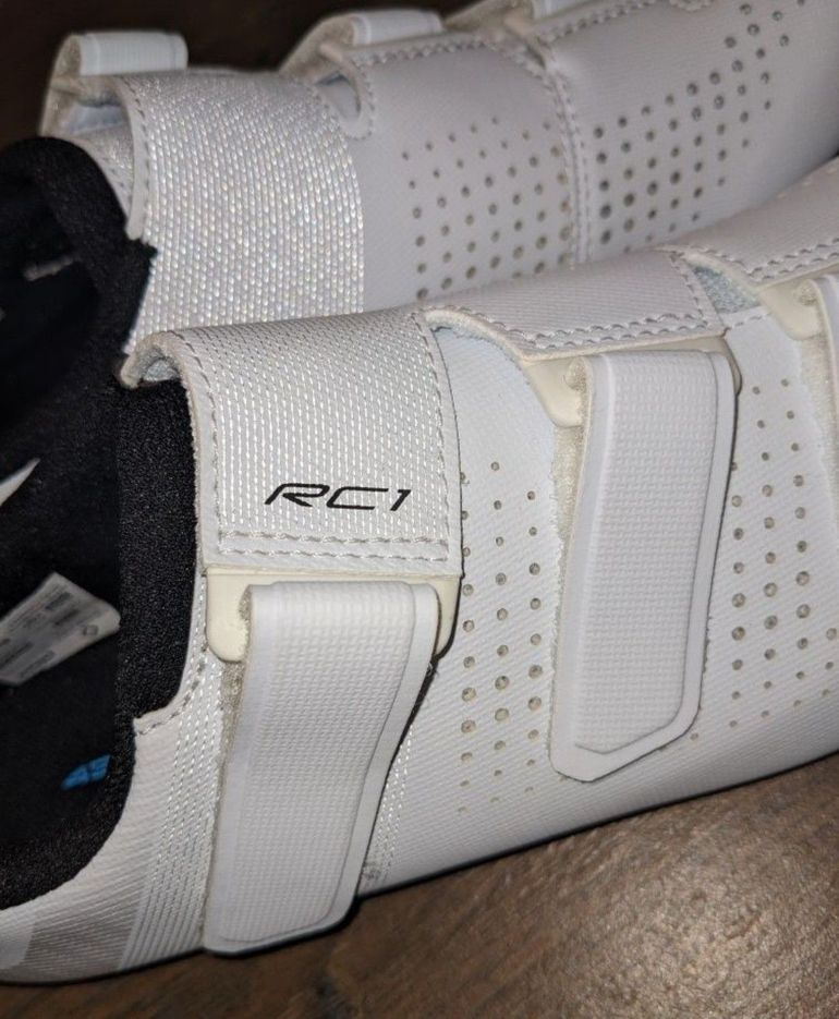 Used Shimano RC1 Road Shoes Size 43 bike — image 2 of 6