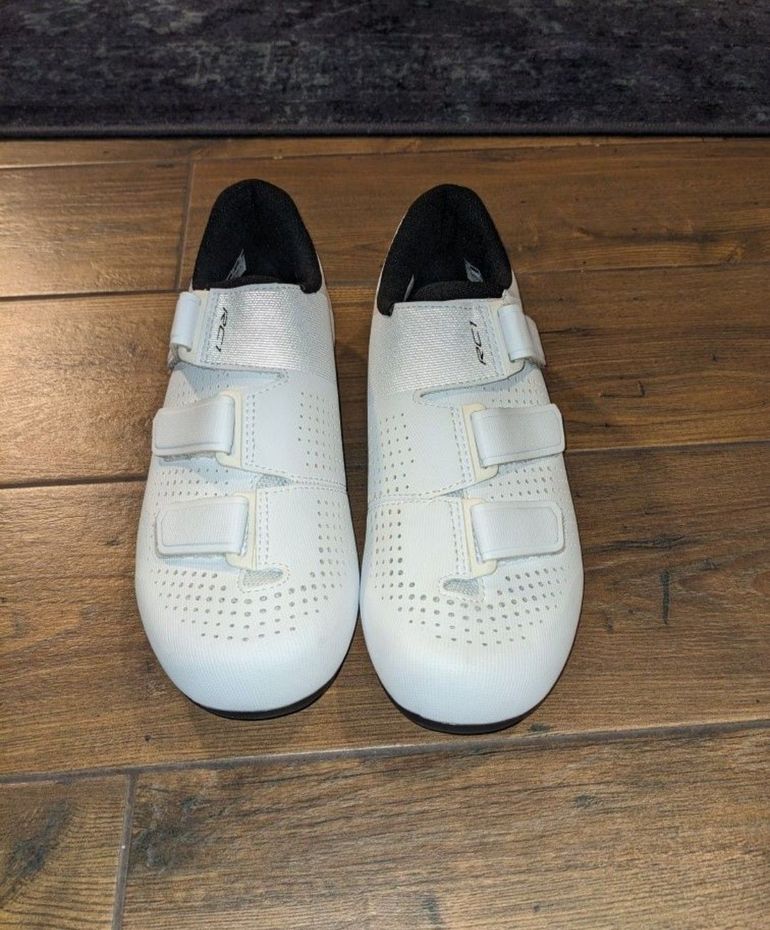 Used Shimano RC1 Road Shoes Size 43 bike — image 6 of 6