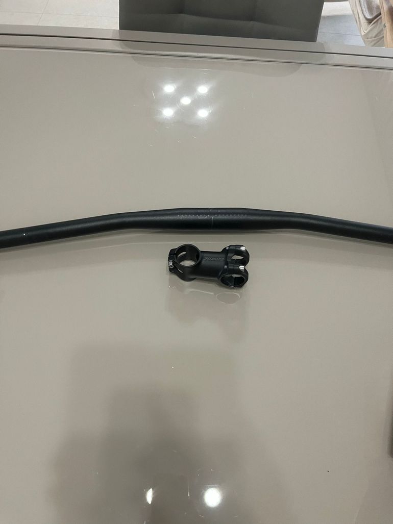 Used Specialized MTB Handlebar 2025 bike — image 1 of 10