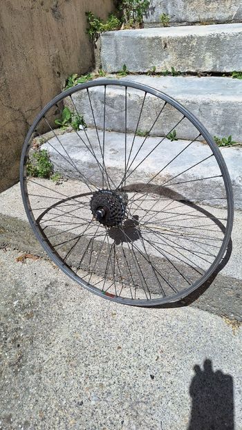 Gebrauchtes Mavic 700c 6 speeds 1990 bike