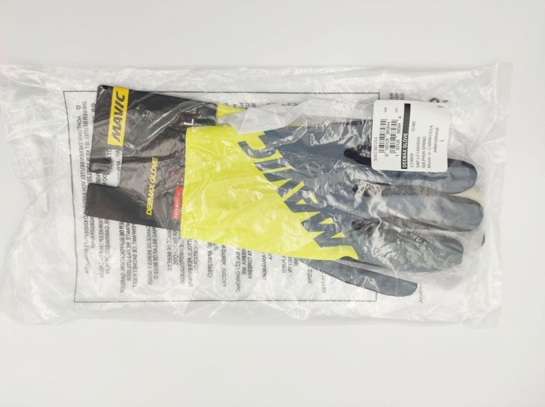 Used Mavic Deemax Gloves size L bike — image 6 of 10