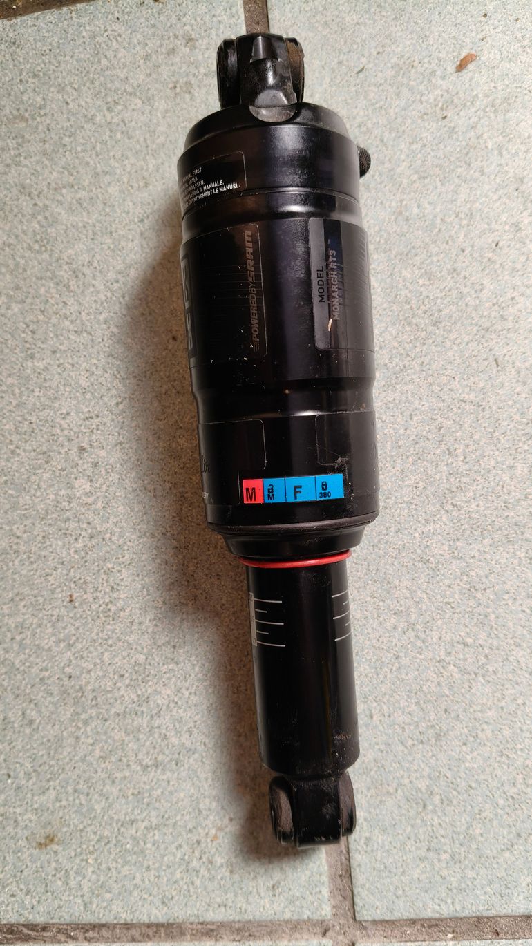 Gebrauchtes RockShox Monarch RT3 Air Shock 2016 bike — Bild 4 von 6