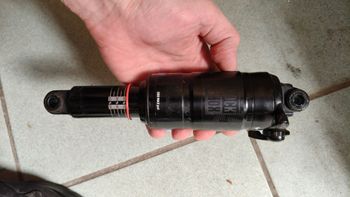 Gebrauchtes RockShox Monarch RT3 Air Shock 2016 bike — Bild 3 von 6