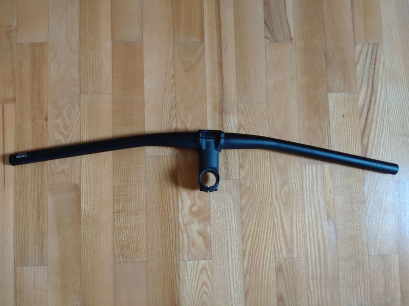 Použité Bontrager MTB Handlebar Comp bike — obrázek 2 z 7