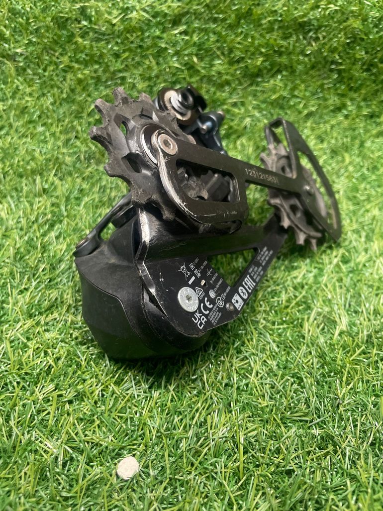 Used Sram GX Eagle AXS 12v bike — image 5 of 7