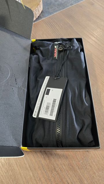 Used Assos RS Spring Jacket bike — image 4 of 14