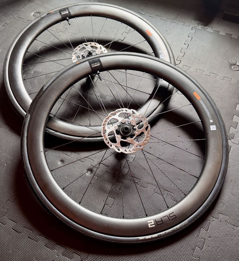 Used Giant SLR 2 50 Disc Carbon Laufradsatz 2025 bike — image 1 of 2