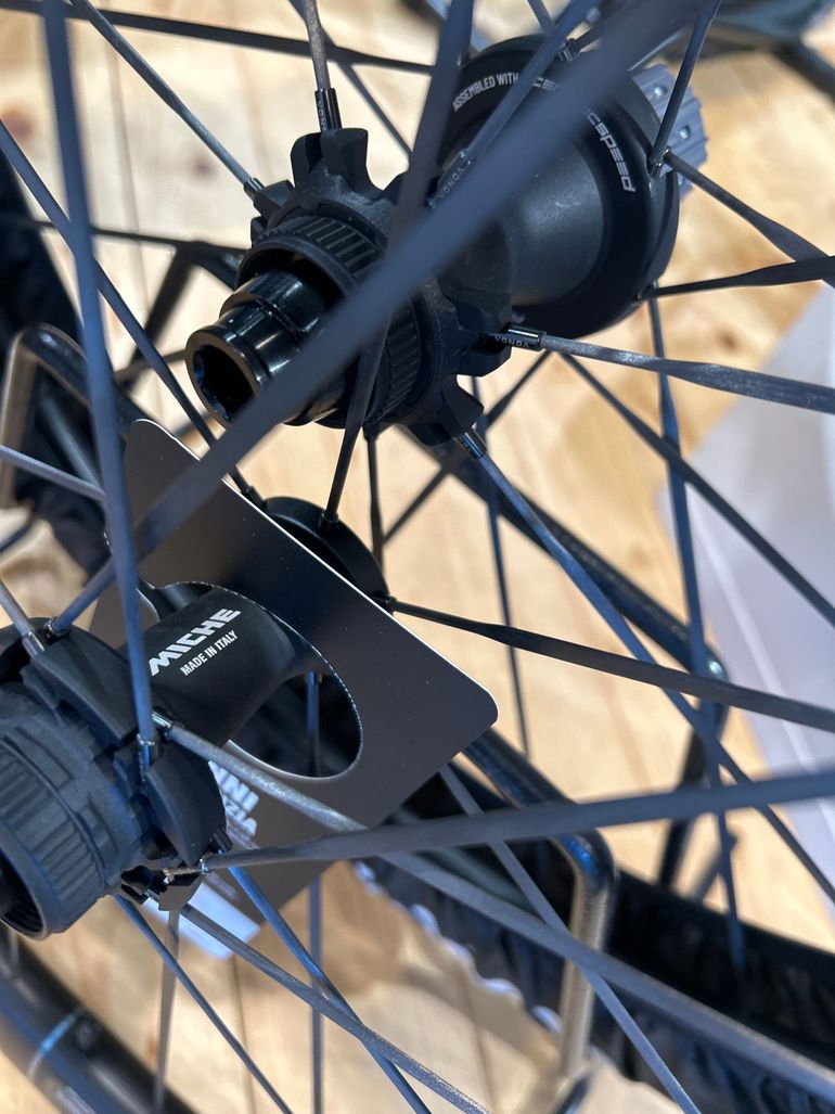 Used Miche Deva RD 52 Carbon Wheelset 2026 bike — image 2 of 4
