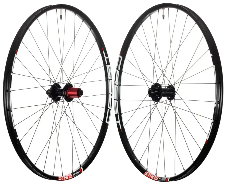 Stans Notubes Crest MK3 29" 15x100 and 12x148 Boost Shimano HG Wheelset bike d'occasion — image 1 sur 9