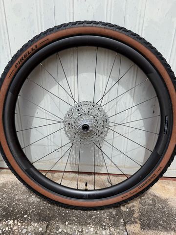 Brugt 3T Discus Plus i28 LTD 650b Wheelset 2024 bike — billede 6 af 9