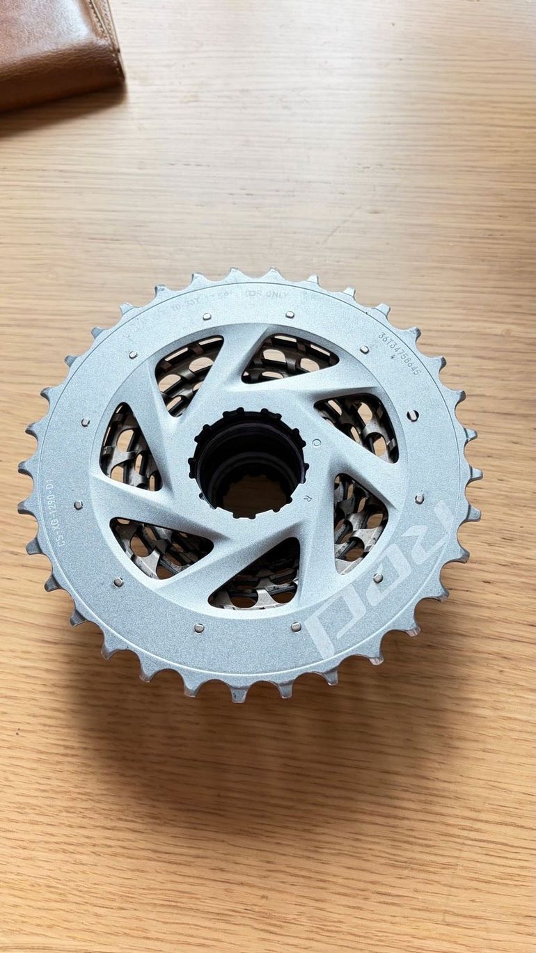 Tweedehands Sram RED AXS 10-33 2024 bike — afbeelding 2 van 5