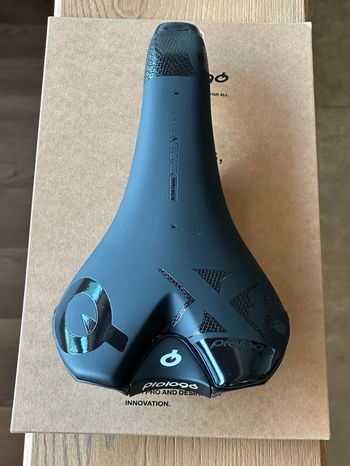 Used Prologo New Scratch X8 T2.0 Hard Black bike