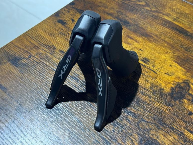 Used Shimano GRX Di2 Shifters bike — image 1 of 2