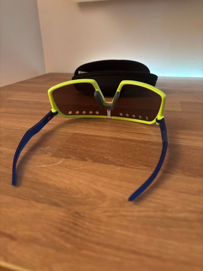 Used Oakley Sutro Sunglasses 2024 bike — image 2 of 5
