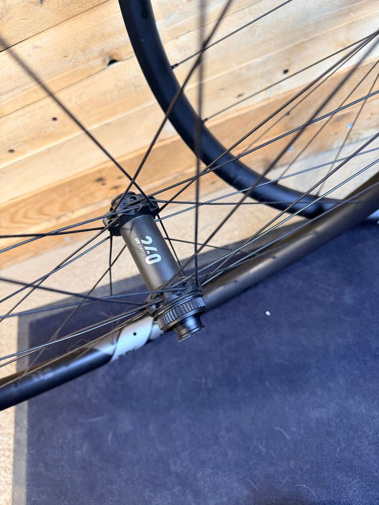 Použité Dt Swiss XRC 1501 SPLINE ONE 29" Boost Carbon Wheelset bike — obrázek 4 z 4