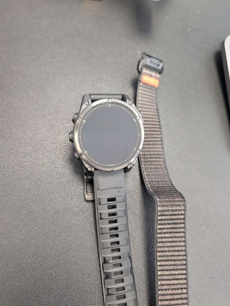 Used Garmin fēnix 8 GPS Watch 2025 bike — image 4 of 5