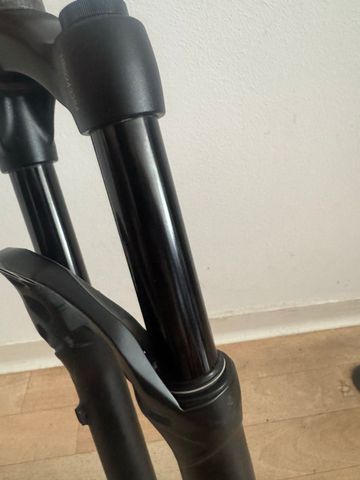 Used Manitou Cricus Expert 2024 bike — image 4 of 9