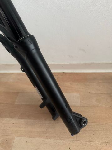 Used Manitou Cricus Expert 2024 bike — image 8 of 9