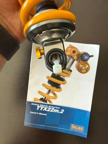 Used Öhlins TTX22 M.2 Coil Shock bike — image 6 of 6