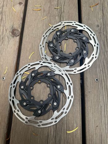 Used Sram Centerline CLX-R 140mm 2pc 2025 bike — image 2 of 2