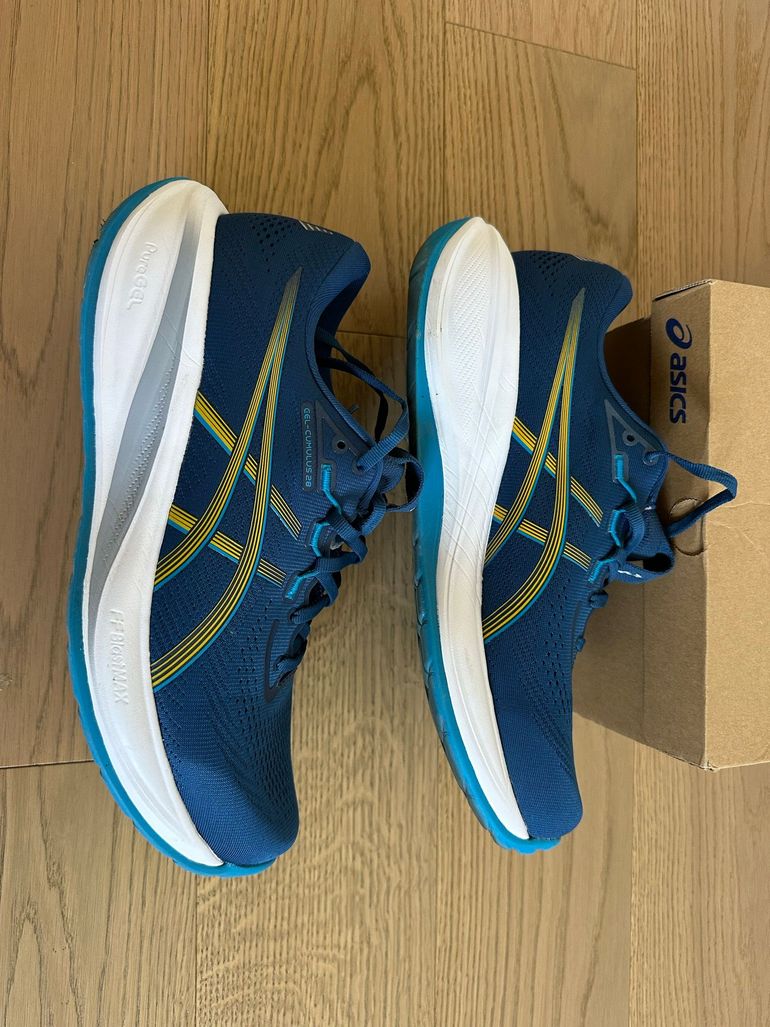 Used Asics Gel-Cumulus 28 2026 bike — image 8 of 8