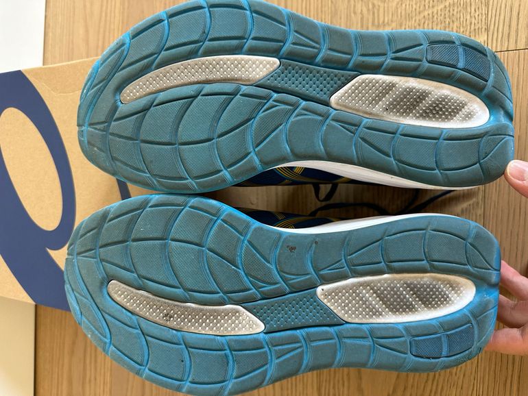 Used Asics Gel-Cumulus 28 2026 bike — image 4 of 8