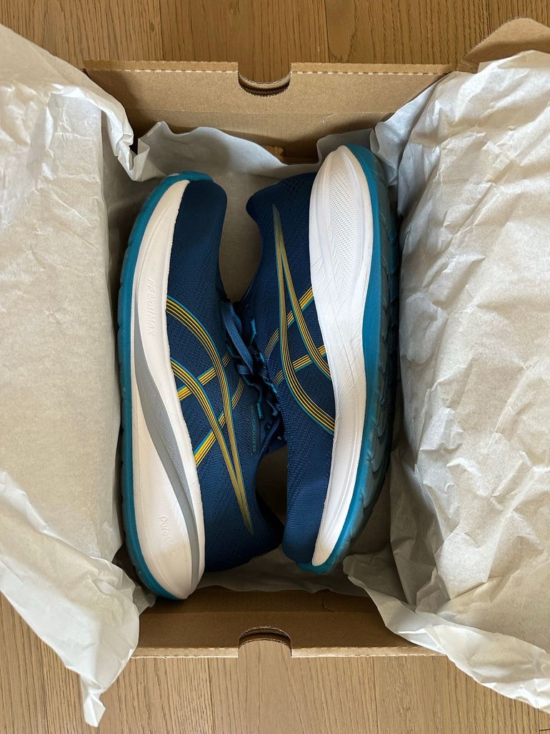 Used Asics Gel-Cumulus 28 2026 bike — image 1 of 8