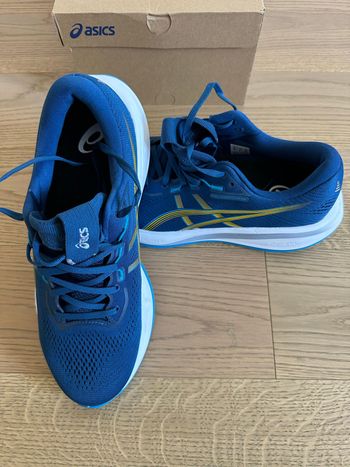 Used Asics Gel-Cumulus 28 2026 bike — image 6 of 8