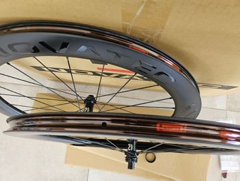 Brugt Novatec R6 Disc CL-Pro Wheelset 60mm Carbon bike — billede 3 af 6