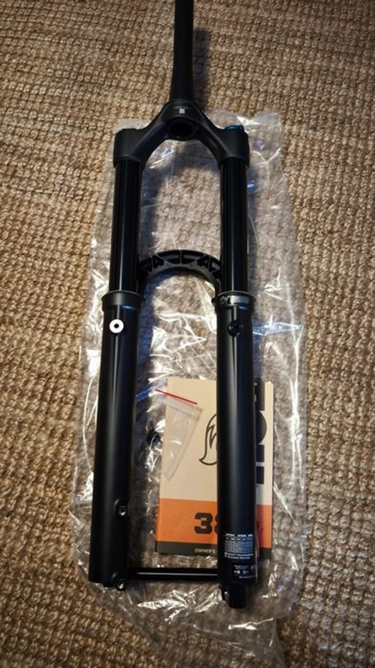 Used Fox 2026_25 PERFORMANCE 38 FLOAT 29 180MM GRIP 2026 bike — image 2 of 5