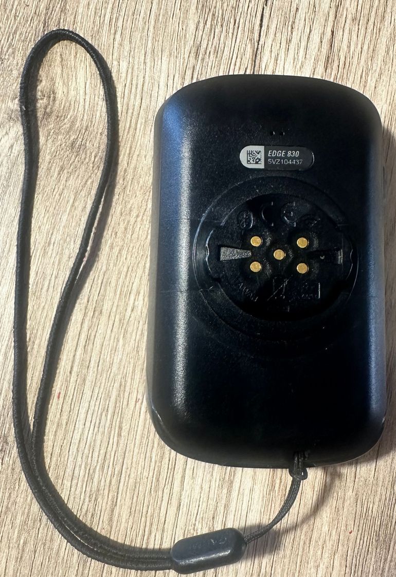 Gebrauchtes Garmin Edge 830 + Varia RTL515 + Speed and Cadence Sensors 2022 bike — Bild 3 von 6