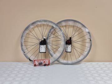 Stans Notubes Crest Carbon CB7 29" 15x100 and 12x148 Boost Shimano HG Wheelset Wheels usato