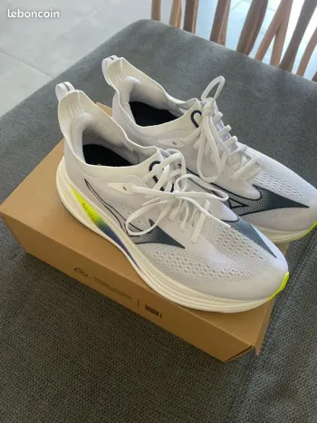 Tweedehands Mizuno Neo Zen 2 2026 bike — afbeelding 2 van 10