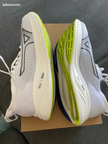 Tweedehands Mizuno Neo Zen 2 2026 bike — afbeelding 6 van 10