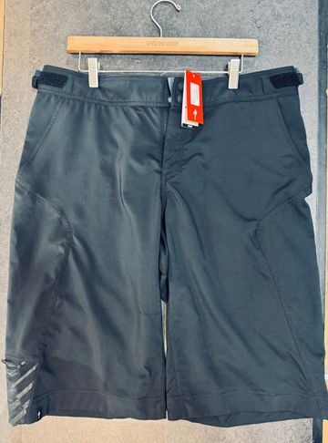Brugt Specialized Hose Enduro Comp Short Gr.38 schwarz Cycling Clothing