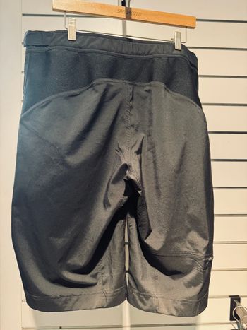 Used Specialized Hose Enduro Comp Short Gr.38 schwarz bike — image 4 of 5