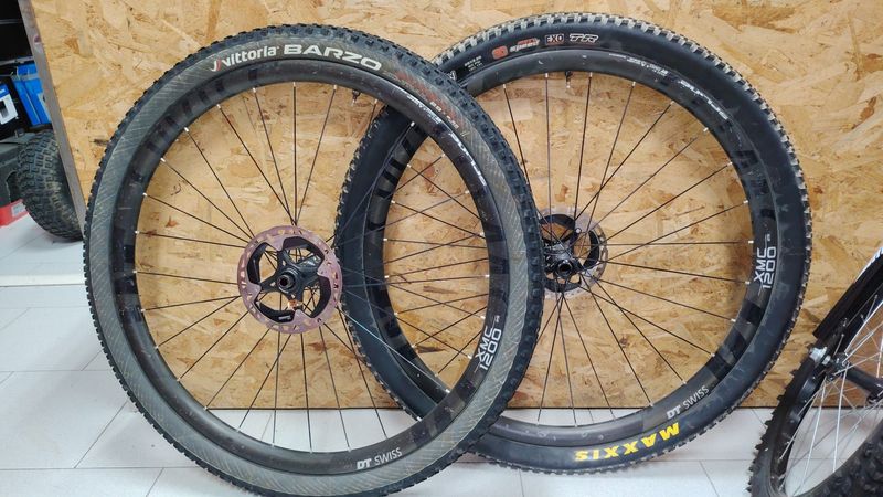Gebrauchtes Dt Swiss COPPIA RUOTE MTB 29″ XMC 1200 SPLINE CARBON SRAM XD BOOST 24MM USATO Wheels