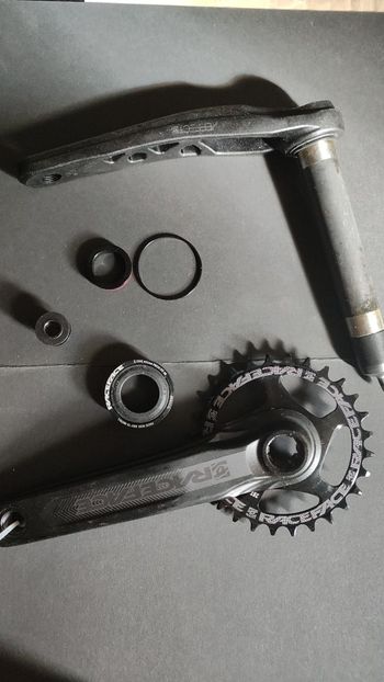 Brugt Race Face AEFFECT SUPER BOOST Crankset bike