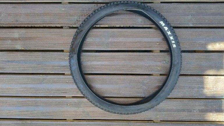 Used Maxxis High Roller 27.5x2.5 bike — image 2 of 5