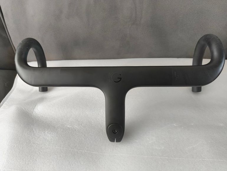 Używany Megamo Cintre intégré carbone 110x420 2025 bike — zdjęcie 1 z 5